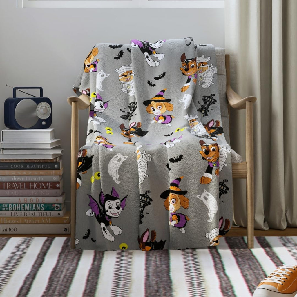 Franco Kids PAW Patrol Halloween Throw Blanket, Super Soft Cozy Plush Bedding, 50" x 70", (Officially Licensed Product)
